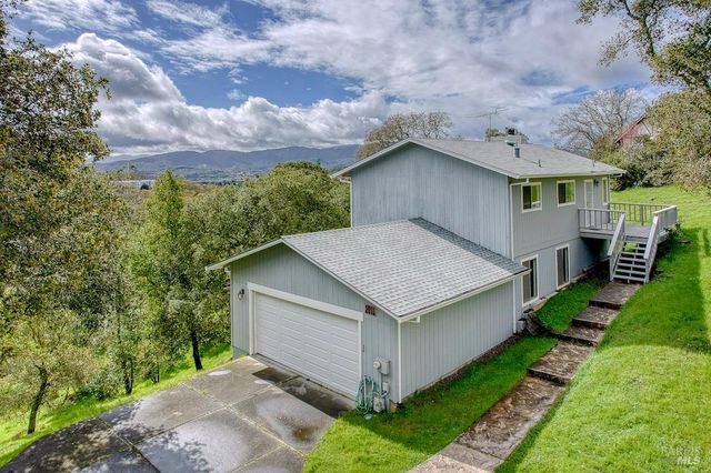 2511 Laguna Vista Dr, Novato, CA 94945