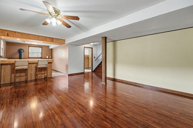 9425 Larch Drive, Munster, IN 46321