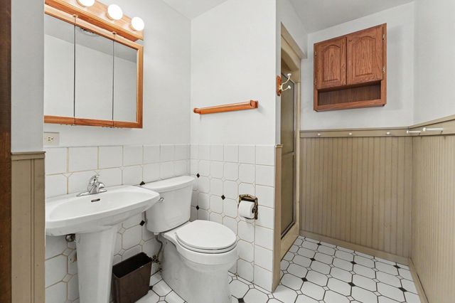 9425 Larch Drive, Munster, IN 46321