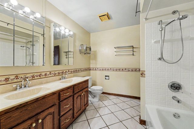 9425 Larch Drive, Munster, IN 46321
