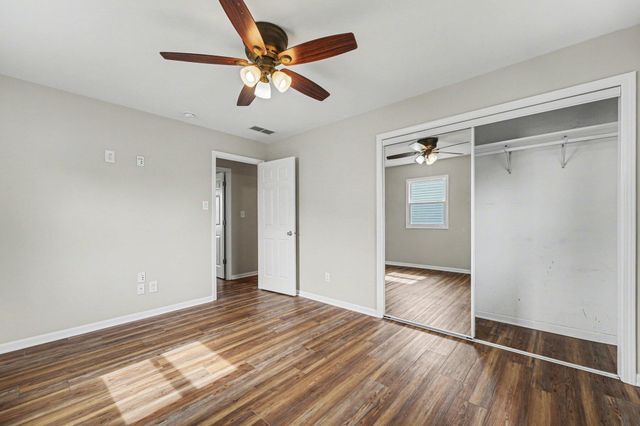 655 N 450 W, Valparaiso, IN 46385