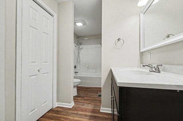 655 N 450 W, Valparaiso, IN 46385