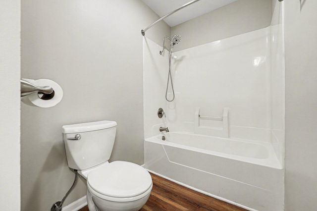 655 N 450 W, Valparaiso, IN 46385