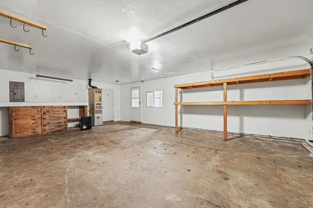 655 N 450 W, Valparaiso, IN 46385