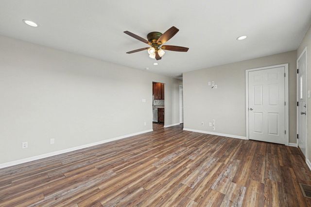 655 N 450 W, Valparaiso, IN 46385