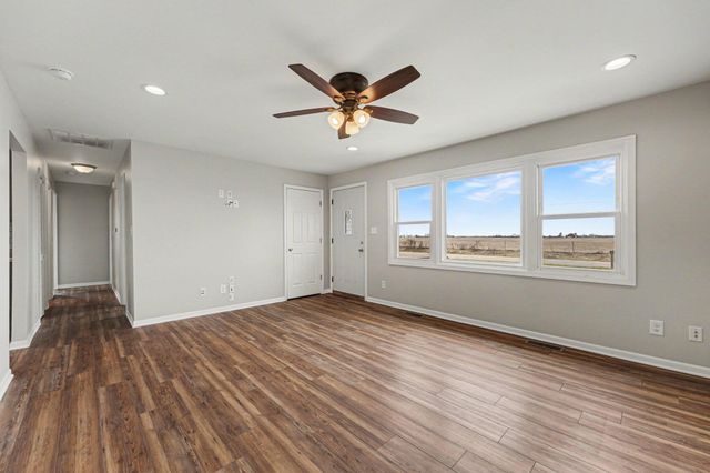 655 N 450 W, Valparaiso, IN 46385