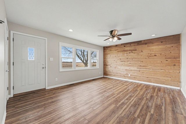 655 N 450 W, Valparaiso, IN 46385