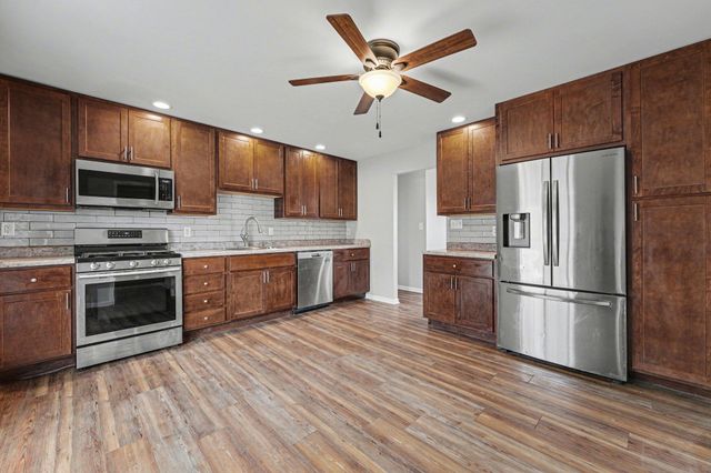 655 N 450 W, Valparaiso, IN 46385