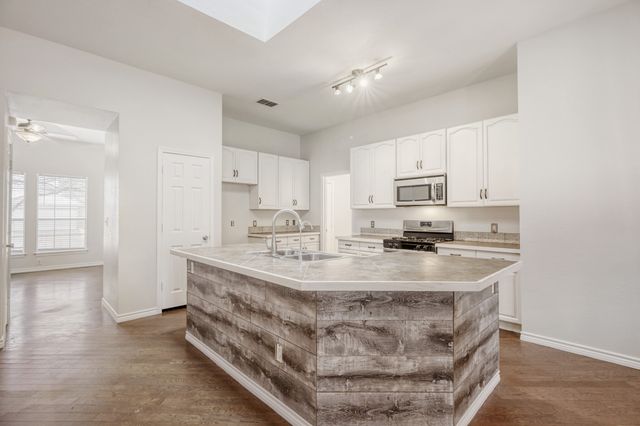 308 Butternut Drive, Fate, TX 75087