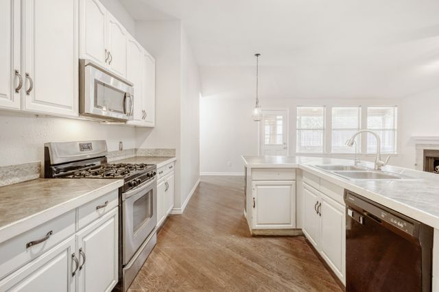 308 Butternut Drive, Fate, TX 75087