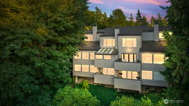 4617 103rd Lane NE, Kirkland, WA 98033