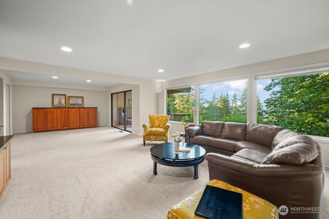 4617 103rd Lane NE, Kirkland, WA 98033