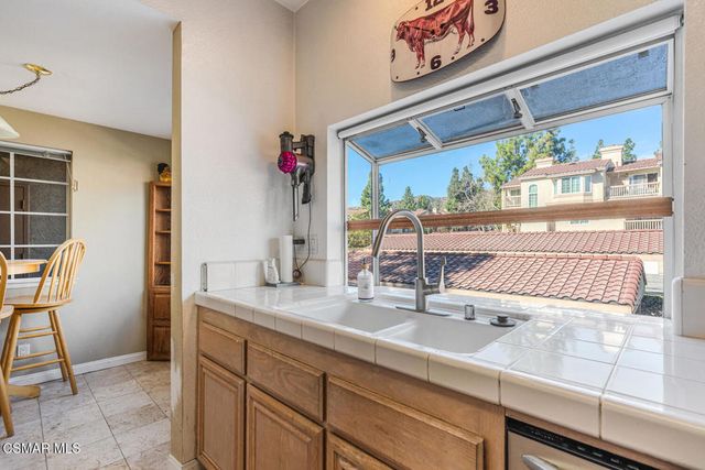 5782 Oak Bank Trail 103, Oak Park, CA 91377