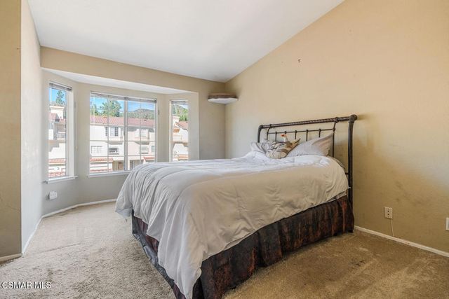 5782 Oak Bank Trail 103, Oak Park, CA 91377