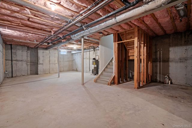 947 Huntington Drive, Fishkill, NY 12524