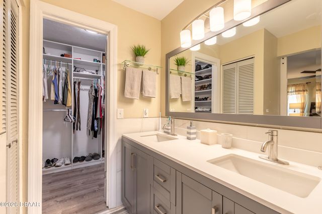 719 Brom Bones Court, Port Orange, FL 32127