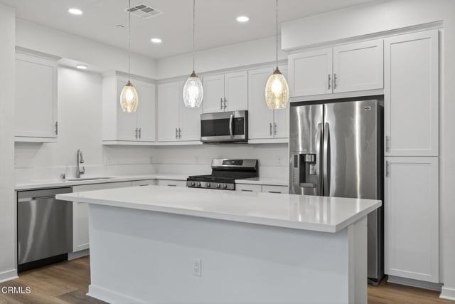 611 Winchester Drive, Oxnard, CA 93036