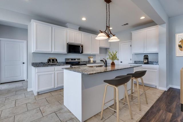 1009 Overland Trail, Mckinney, TX 75071