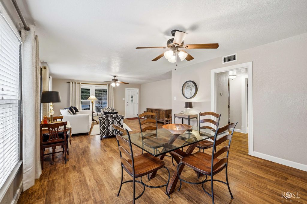 Image 11 of property listing at 1204 Ave D Ave D Avenue, Ozona, TX 76943