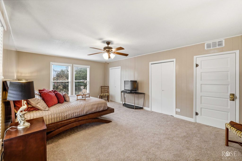 Image 19 of property listing at 1204 Ave D Ave D Avenue, Ozona, TX 76943