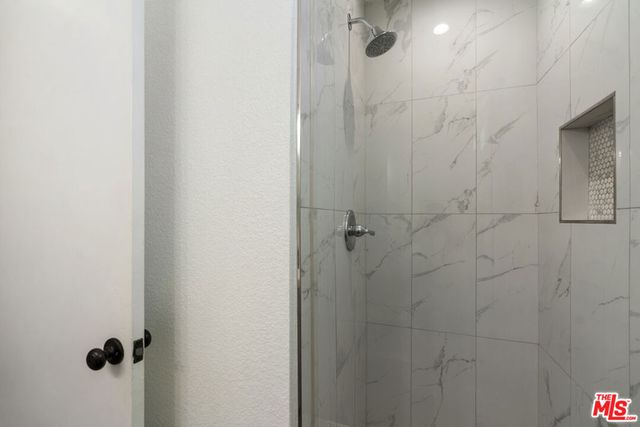 5055 Coldwater Canyon Avenue 219, Sherman Oaks, CA 91423