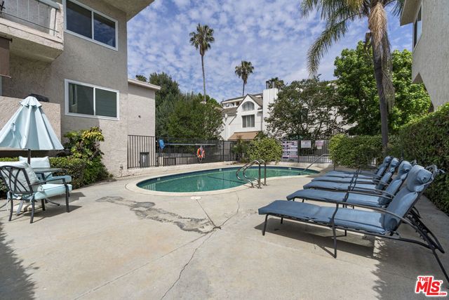 5055 Coldwater Canyon Avenue 219, Sherman Oaks, CA 91423