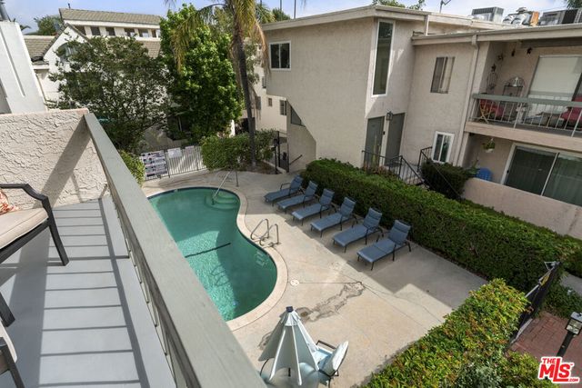 5055 Coldwater Canyon Avenue 219, Sherman Oaks, CA 91423