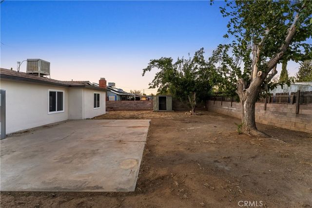 37862 11th E, Palmdale, CA 93550