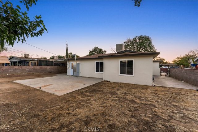 37862 11th E, Palmdale, CA 93550