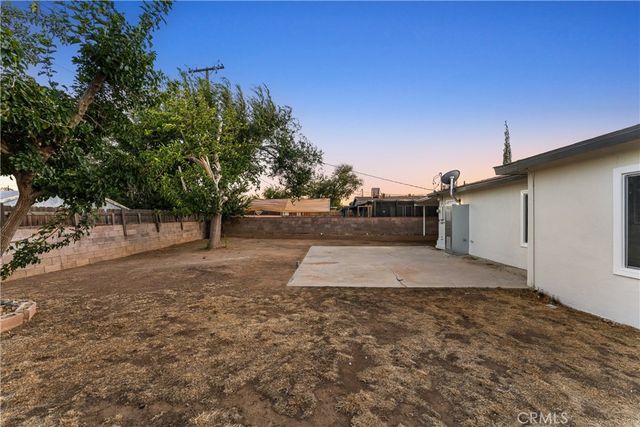 37862 11th E, Palmdale, CA 93550