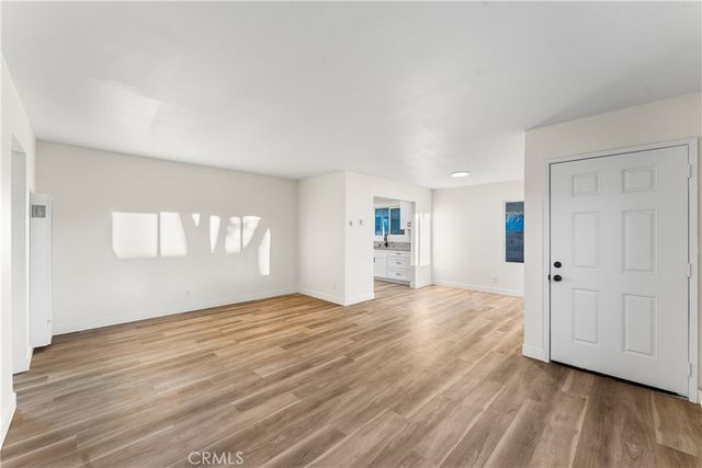37862 11th E, Palmdale, CA 93550