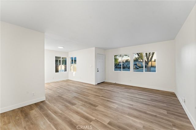 37862 11th E, Palmdale, CA 93550