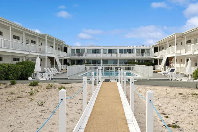 281 Dune Road 17B, Westhampton Beach, NY 11978