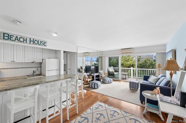 281 Dune Road 17B, Westhampton Beach, NY 11978