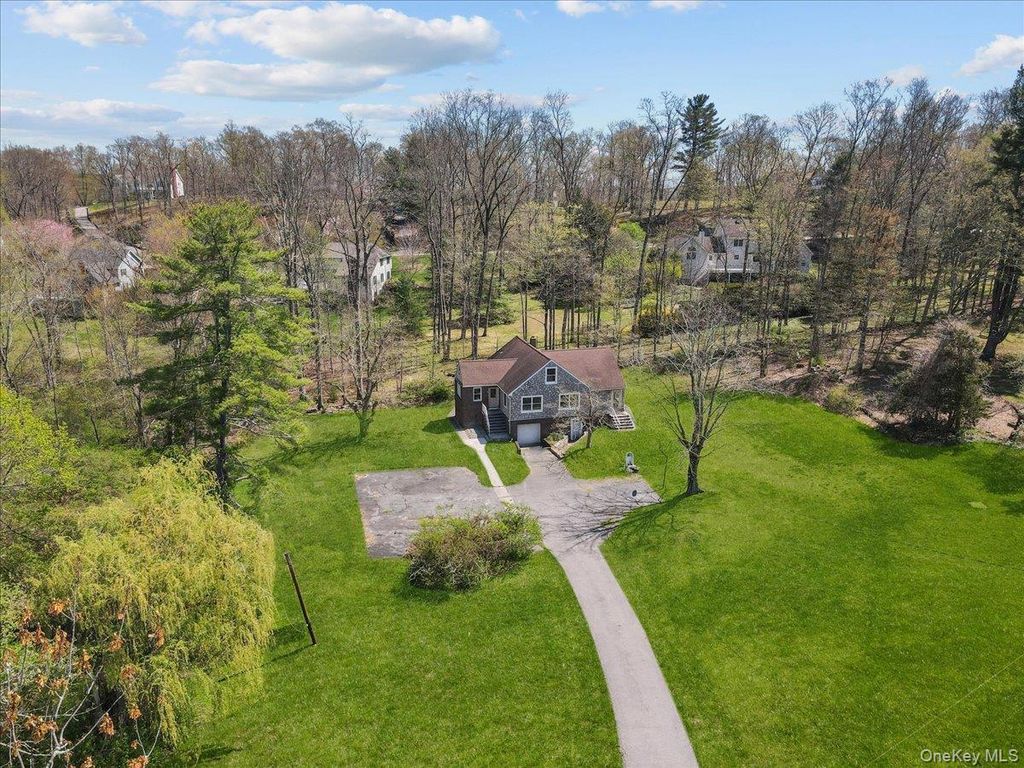 9 South Lane, Katonah, NY 10536