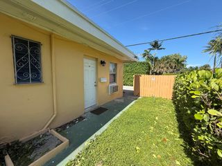 3300 Broadway Avenue 16, West Palm Beach, FL 33407