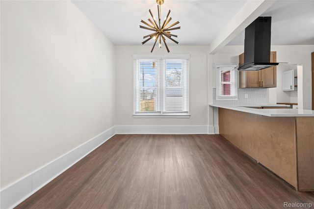 8103 E Canfield Street, Detroit, MI 48214