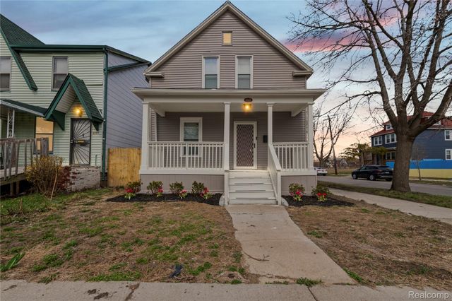 8103 E Canfield Street, Detroit, MI 48214