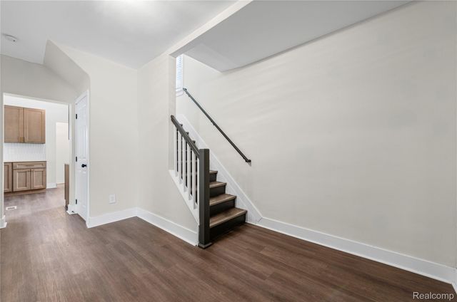 8103 E Canfield Street, Detroit, MI 48214