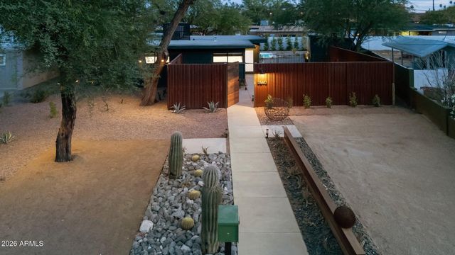 8015 E CORONADO Road, Scottsdale, AZ 85257