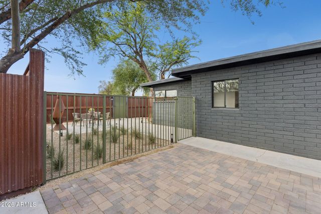 8015 E CORONADO Road, Scottsdale, AZ 85257