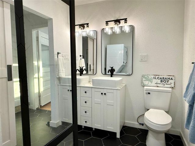 205 Duffee Avenue, Eufaula, OK 74432