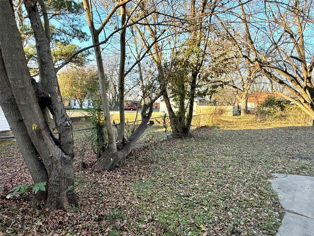 205 Duffee Avenue, Eufaula, OK 74432