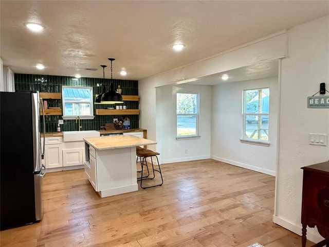 205 Duffee Avenue, Eufaula, OK 74432