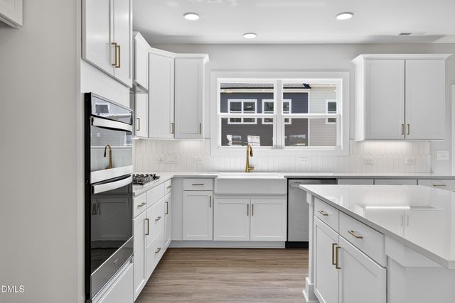3007 White Rail Drive E, Fuquay Varina, NC 27526