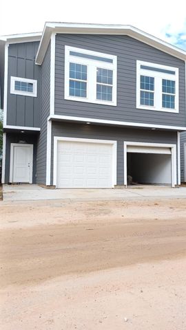18827 Luminescent Lane, Spring, TX 77379