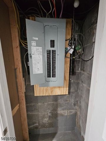 275 Malapardis Rd, Hanover Twp., NJ 07950