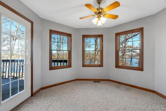 133 Pinnacle Point Drive, Hillsboro, IL 62049