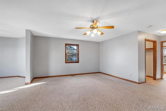 133 Pinnacle Point Drive, Hillsboro, IL 62049