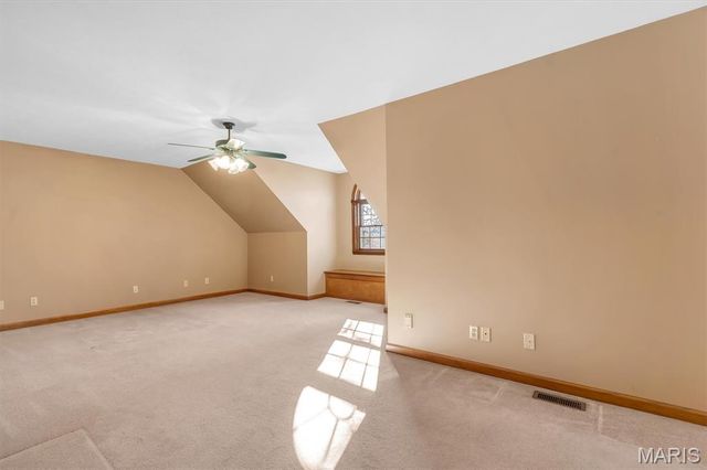 133 Pinnacle Point Drive, Hillsboro, IL 62049